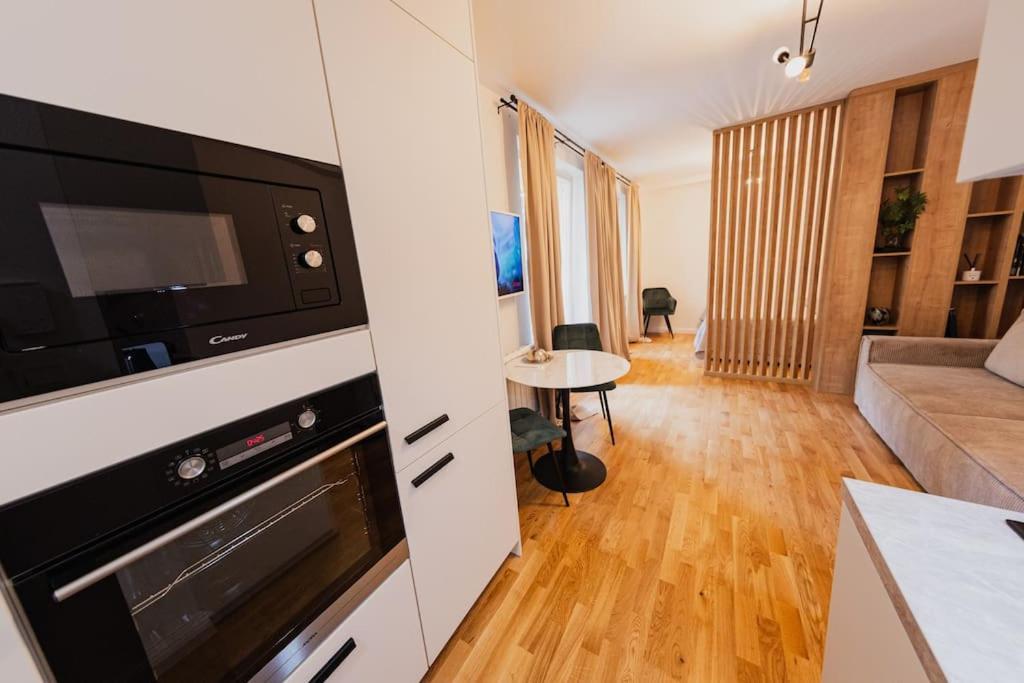 Stylish Studio In The Center Apartment *